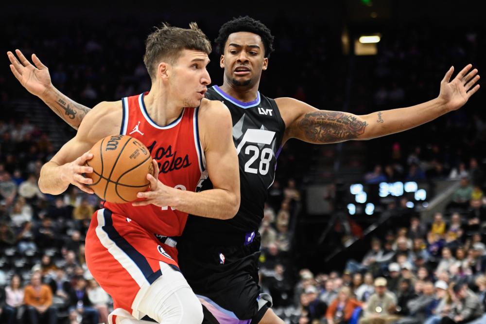 年轻球员成 年轻球员成