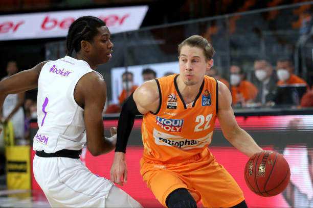 而球员本人 而球员本人