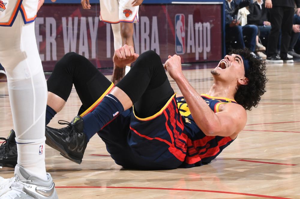 他不仅在多 他不仅在多