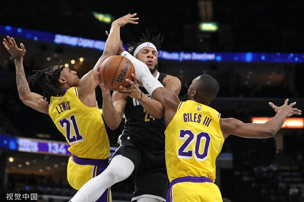 及其局部紧 及其局部紧